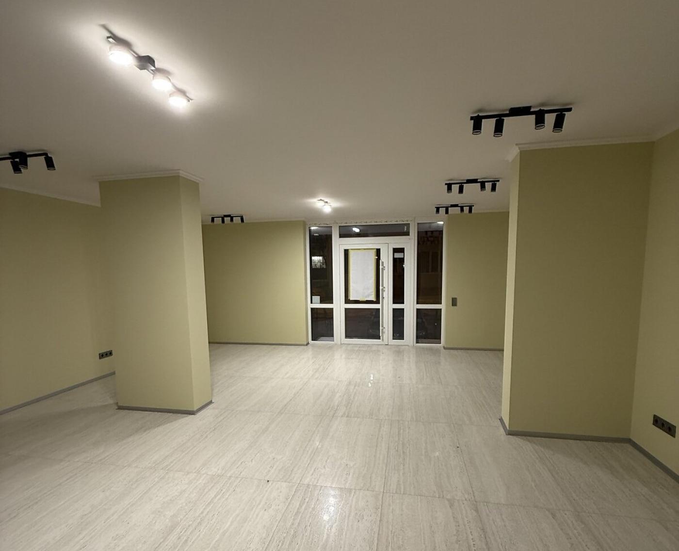 Продаж офісного приміщення 58 кв.м. на 1 поверсі на пров. Цегельний — фото 3